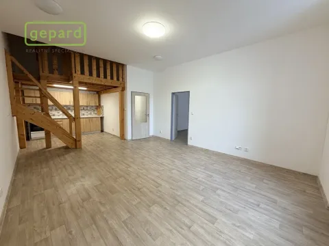 Pronájem bytu 2+kk, Sokolov, Křížová, 61 m2