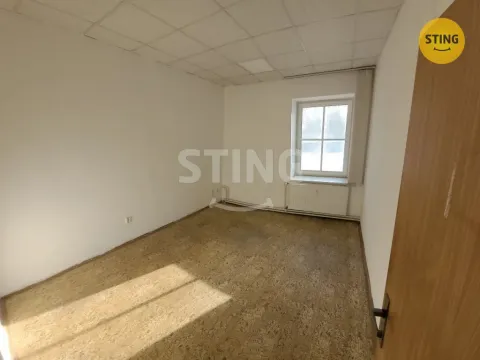 Pronájem kanceláře, Třinec, nám. Míru, 13 m2