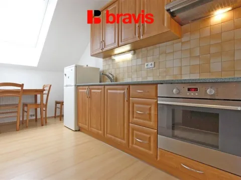 Pronájem bytu 2+kk, Brno, Tyršova, 32 m2