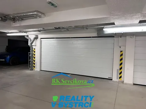 Pronájem garáže, Brno, Chvalovka, 25 m2