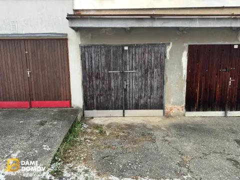 Pronájem garáže, Zlín, třída Tomáše Bati, 17 m2