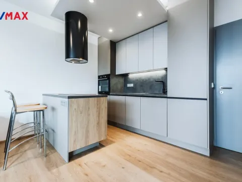 Pronájem bytu 2+kk, Praha - Libeň, U Vlachovky, 96 m2