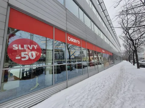 Pronájem obchodního prostoru, Praha - Holešovice, Jankovcova, 291 m2