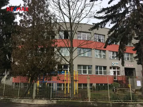 Pronájem kanceláře, Praha - Hloubětín, Nademlejnská, 25 m2