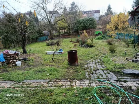Pronájem zahrady, Kladno, Vojtěcha Lanny, 610 m2