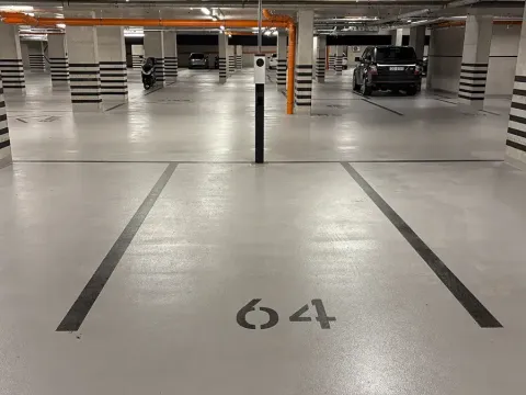 Pronájem garážového stání, Brno, Bratislavská, 14 m2