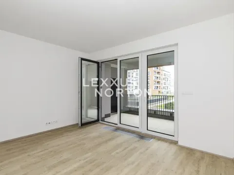 Pronájem bytu 2+kk, Praha - Hloubětín, Poděbradská, 60 m2