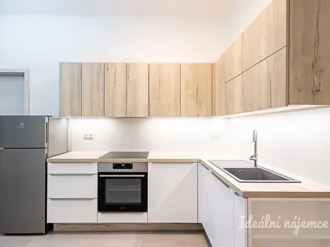 Pronájem bytu 2+kk, Praha - Strašnice, Černokostelecká, 51 m2