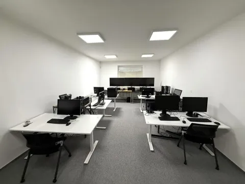 Pronájem kanceláře, Brno - Židenice, Kosmákova, 38 m2