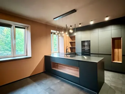 Pronájem bytu 4+kk, Cheb, Boženy Němcové, 115 m2