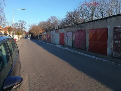 Prodej garáže, Praha - Dejvice, Glinkova, 16 m2