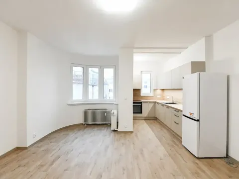 Pronájem bytu 3+kk, Praha - Vinohrady, náměstí Jiřího z Lobkovic, 95 m2