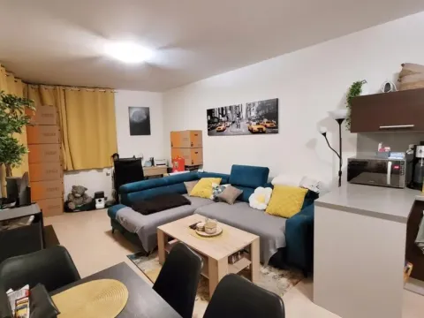 Pronájem bytu 2+kk, Praha - Střížkov, Makedonská, 49 m2