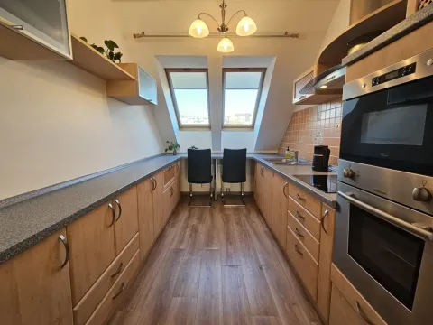 Pronájem bytu 2+kk, Praha - Břevnov, Patočkova, 80 m2