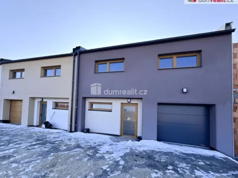 Pronájem rodinného domu, Huštěnovice, 136 m2