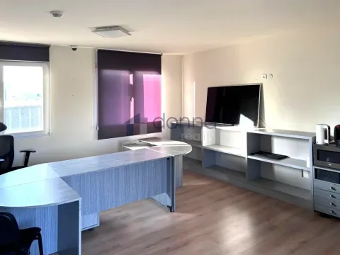 Pronájem obchodního prostoru, Praha, Průmyslová, 50 m2