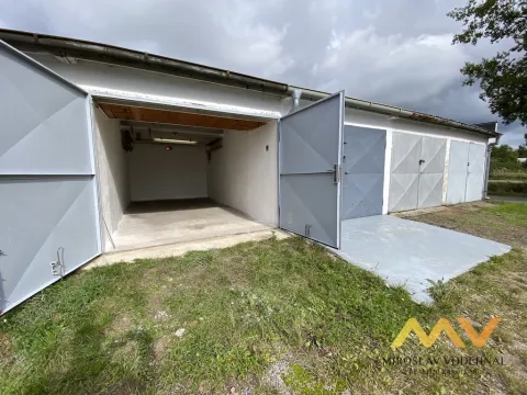 Pronájem garáže, Hradec Králové, U Mostku, 19 m2