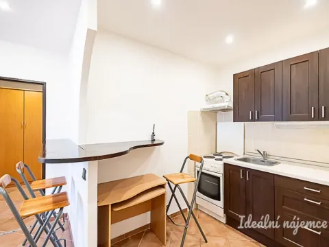 Pronájem bytu 2+kk, Praha - Hostivař, Švehlova, 45 m2