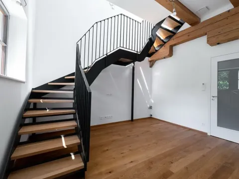 Prodej atypického bytu, Praha - Nusle, Bělehradská, 43 m2