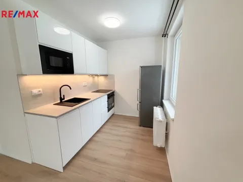Pronájem bytu 2+kk, Praha - Michle, V zápolí, 40 m2
