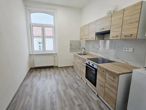 Pronájem bytu 2+1, Lovosice, 8.května, 75 m2