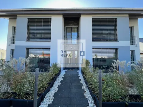 Pronájem bytu 2+kk, Třeboň - Třeboň II, Dana Bartoše, 45 m2