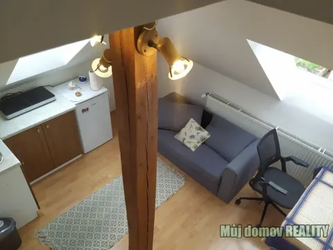 Pronájem bytu 1+1, Praha - Strašnice, Královická, 45 m2