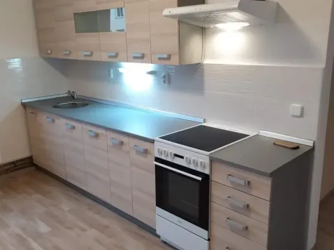 Prodej bytu 3+1, Chomutov, Kadaňská, 74 m2