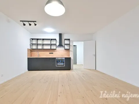 Pronájem bytu 1+kk, Brno, Bratislavská, 40 m2
