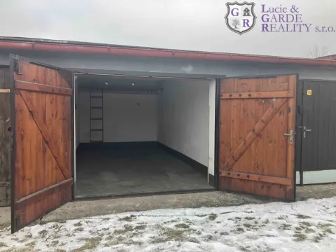 Pronájem garáže, Sezimovo Ústí, 18 m2