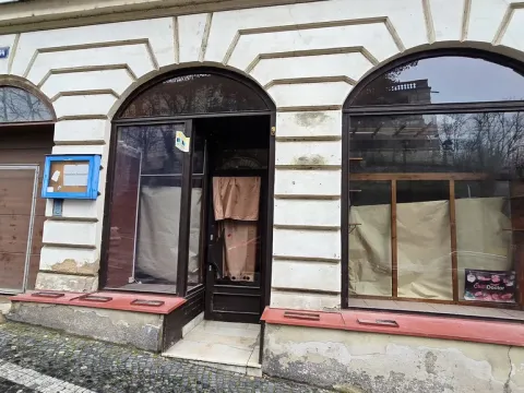 Pronájem obchodního prostoru, Roudnice nad Labem, Arnoštova, 70 m2