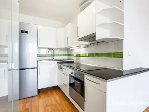 Pronájem bytu 2+kk, Praha - Kobylisy, Šiškova, 46 m2
