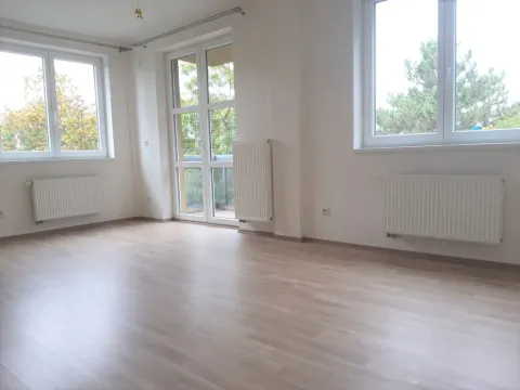 Pronájem bytu 1+kk, Praha - Hostivař, Záveská, 33 m2