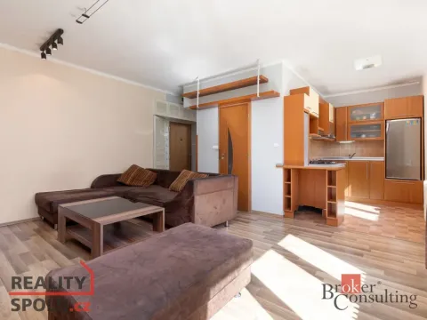 Pronájem bytu 2+kk, Ostrava - Poruba, Slavíkova, 51 m2