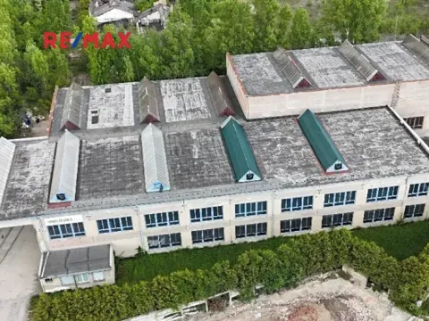 Prodej výrobních prostor, Roudnice nad Labem, Pracnerova, 2250 m2