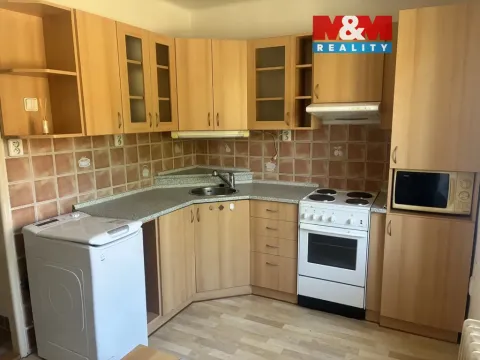 Pronájem bytu 1+1, Pardubice - Bílé Předměstí, Na Okrouhlíku, 30 m2