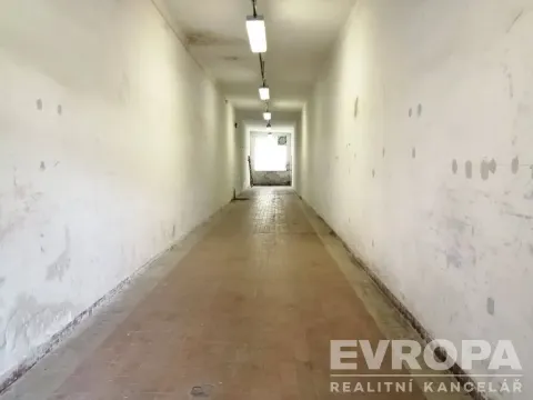Pronájem skladu, Liberec - Liberec III-Jeřáb, Hanychovská, 120 m2