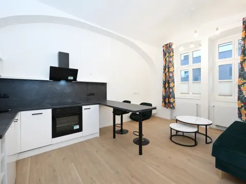 Pronájem bytu 2+kk, Praha - Košíře, Holečkova, 44 m2