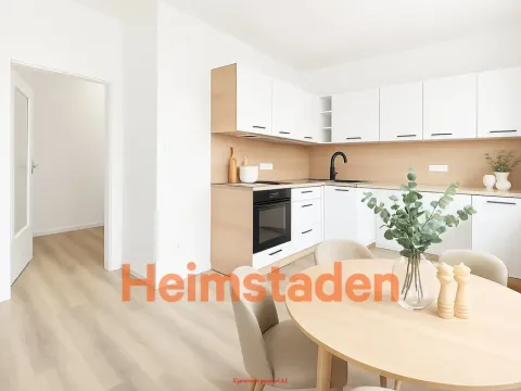 Pronájem komerční nemovitosti, Havířov - Město, nám. Republiky, 34 m2