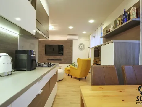 Prodej bytu 2+kk, Břeclav, Dělnická, 51 m2