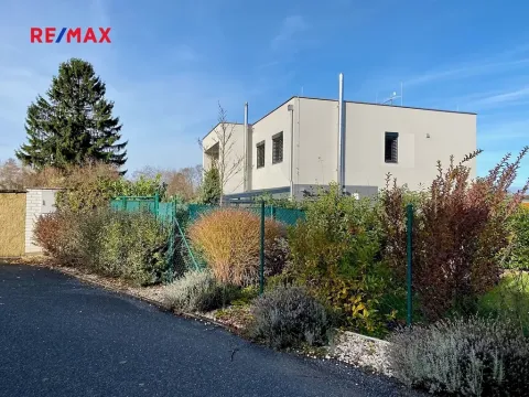 Pronájem rodinného domu, Mukařov, Na Kopci, 103 m2