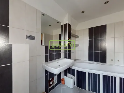 Prodej bytu 2+1, Horní Slavkov, Dlouhá, 57 m2