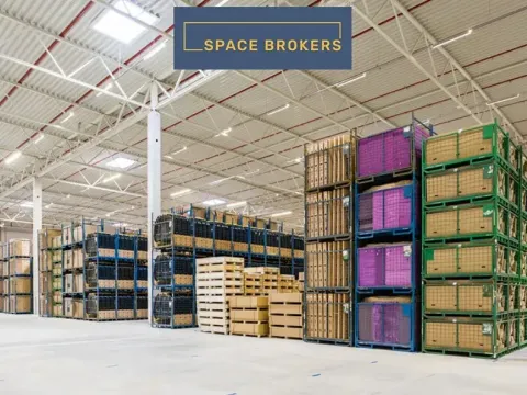 Pronájem skladu, Ostředek, 4540 m2