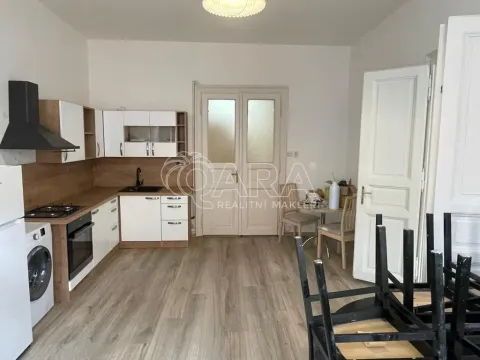 Pronájem bytu 2+kk, Praha, Legerova, 52 m2