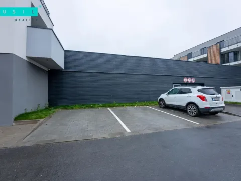 Pronájem garážového stání, Olomouc - Nové Sady, 12 m2