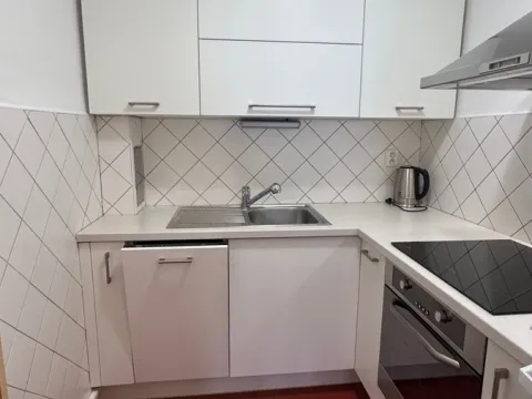 Pronájem bytu 2+1, Praha, náměstí Hrdinů, 60 m2