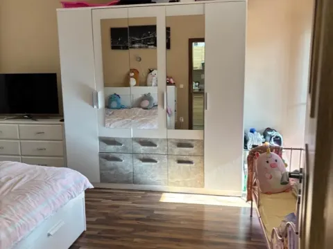 Pronájem bytu 1+kk, Praha - Troja, Trojská, 40 m2