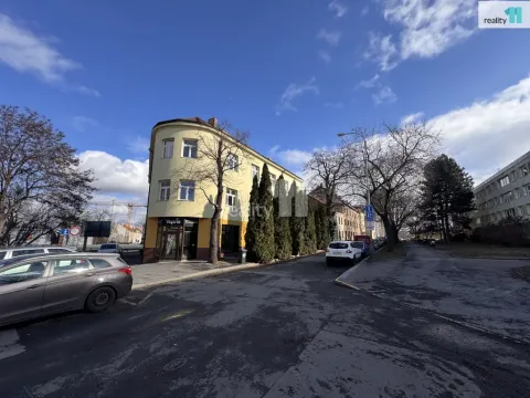 Pronájem bytu 1+1, Praha - Michle, Vokáčova, 47 m2