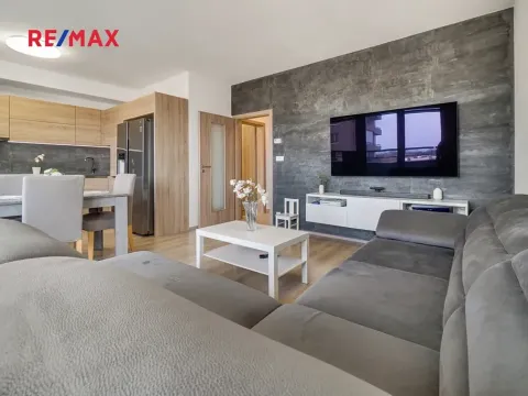 Prodej bytu 3+kk, Praha - Letňany, Hlučkova, 81 m2