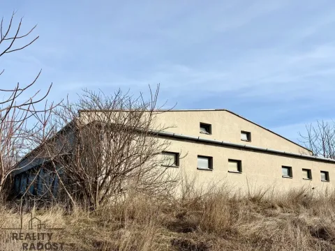 Prodej výrobních prostor, Křepice, 1115 m2